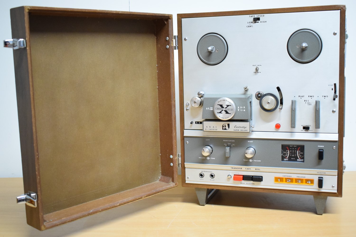 Akai X1800SD Tape Recorder with 8Track player